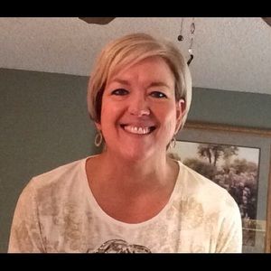 Meet your Posher, Annette